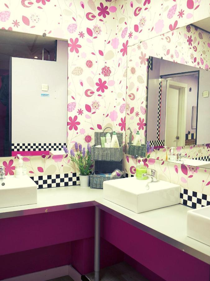 Urban Hostel Madrid Esterno foto