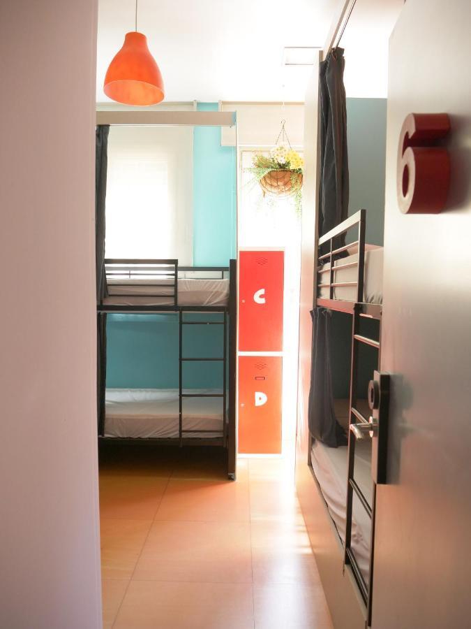 Urban Hostel Madrid Esterno foto