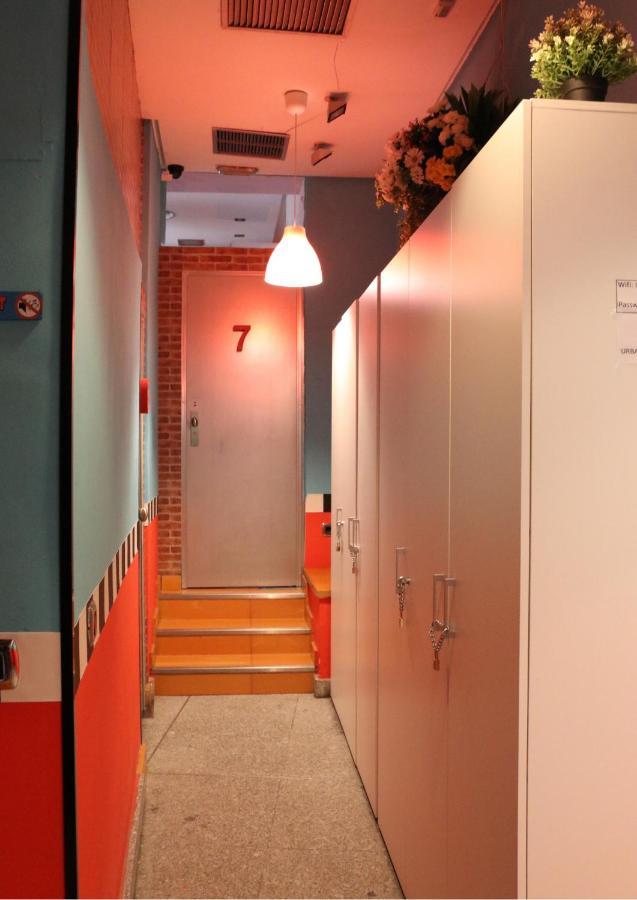 Urban Hostel Madrid Esterno foto