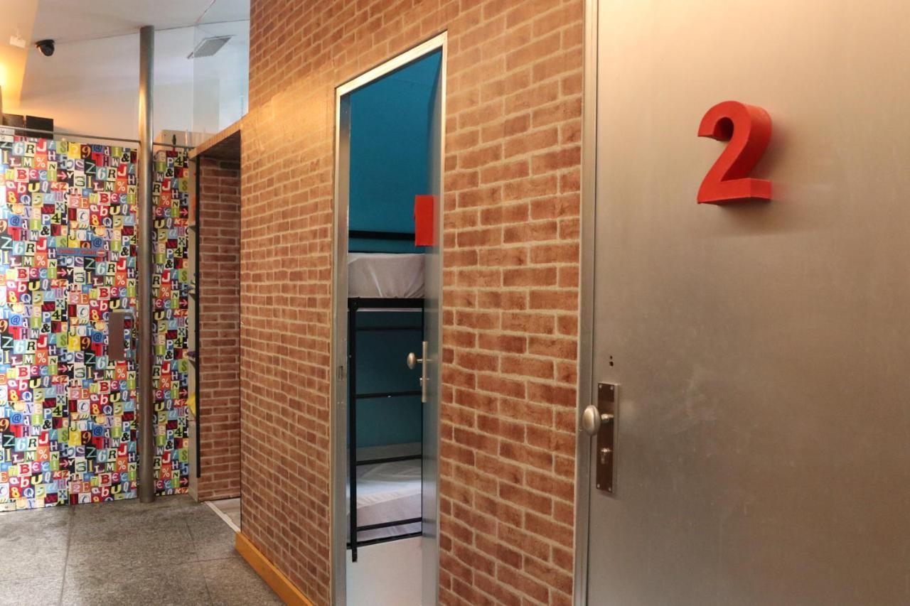 Urban Hostel Madrid Esterno foto